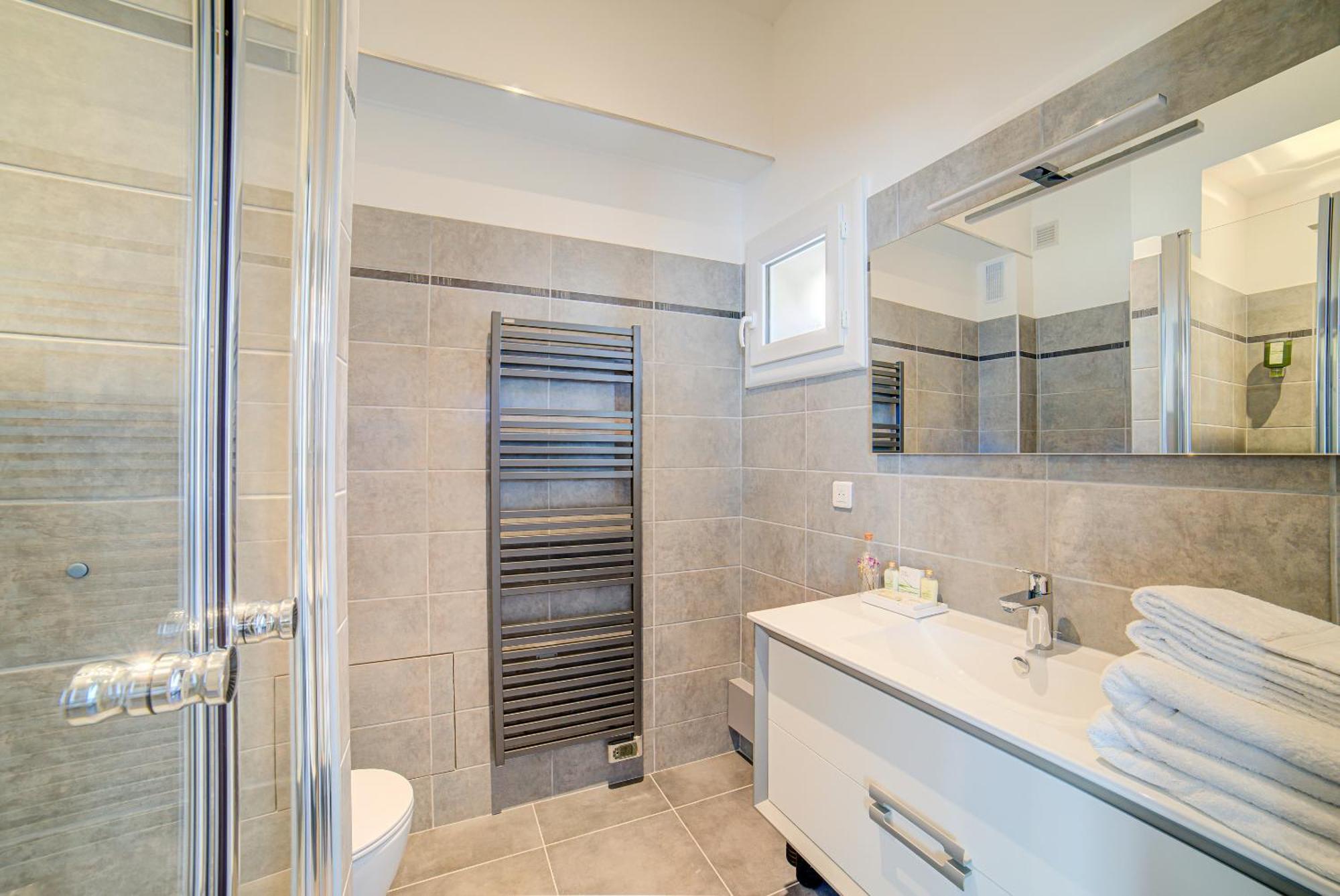 Le Limas Bed & Breakfast Avignon Bilik gambar